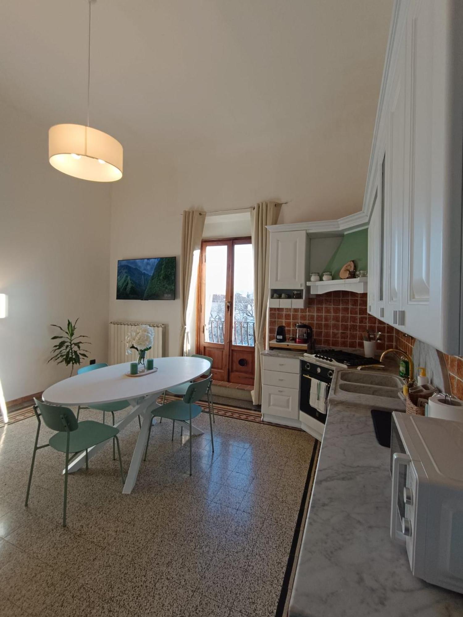 Florence Castle Apartment 2 Bedrooms, 2 Bathrooms Exteriör bild