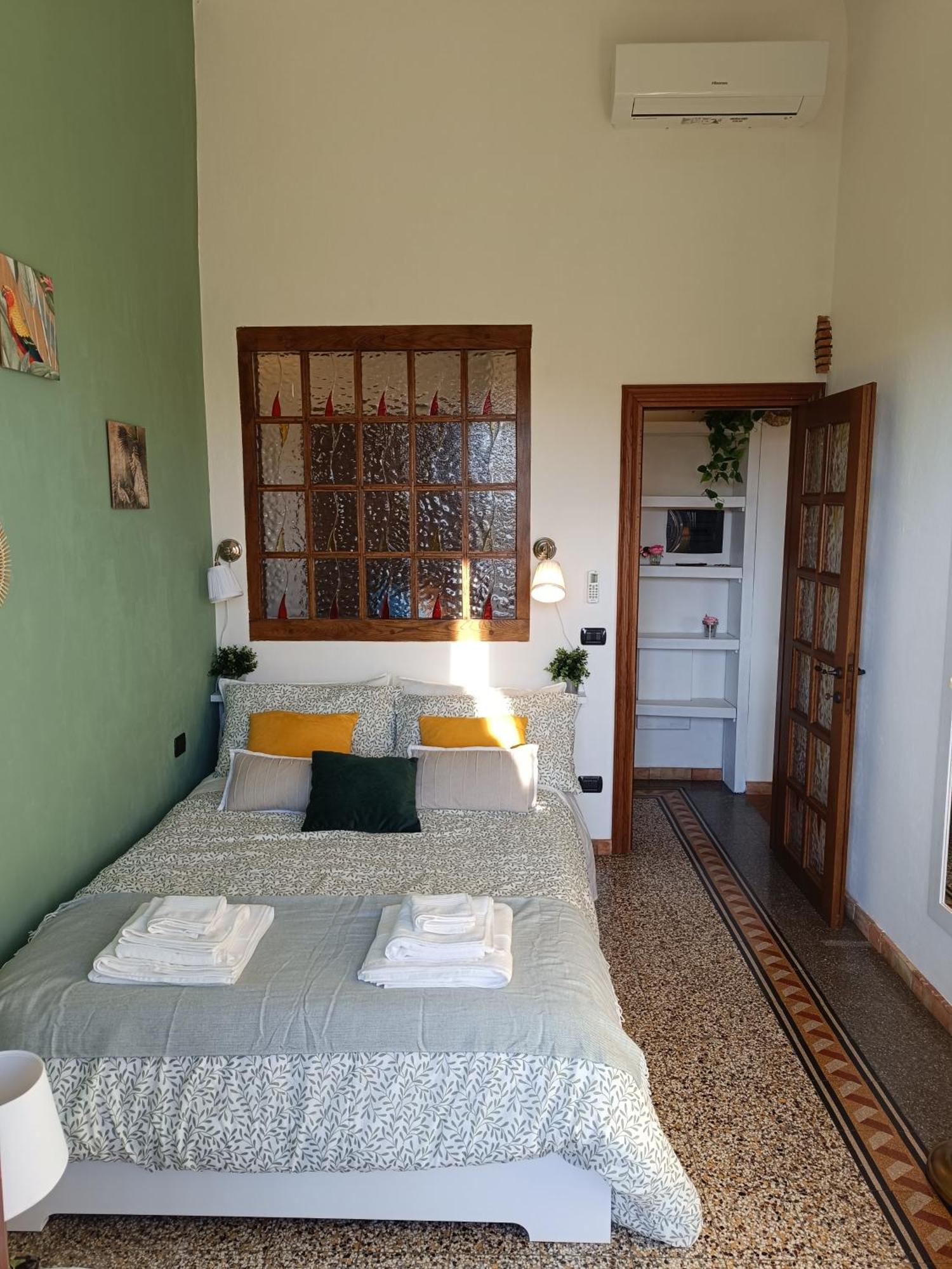 Florence Castle Apartment 2 Bedrooms, 2 Bathrooms Exteriör bild